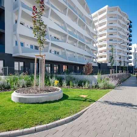 Apartmán New Modern In Brno-free Parking-ac-projector-nespresso-view-balcony *