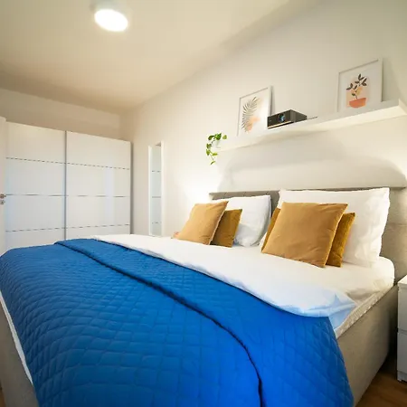 Apartmán New Modern In Brno-free Parking-ac-projector-nespresso-view-balcony *