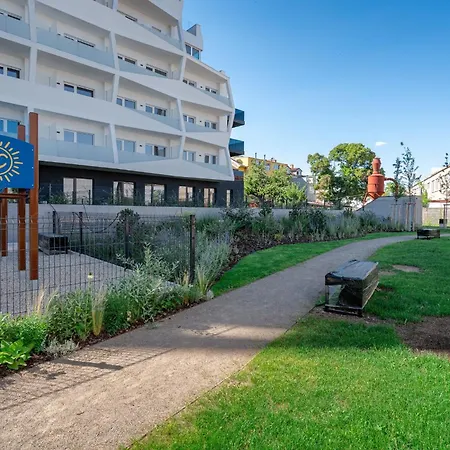 New Modern In Brno-free Parking-ac-projector-nespresso-view-balcony Apartmán
