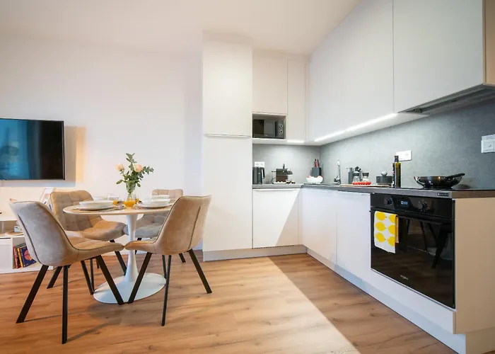 New Modern Home-free Parking-ac-projector-nespresso-view-balcony *
